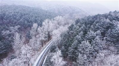 柳林县召开县扶贫志和全面小康志编纂工程动员会